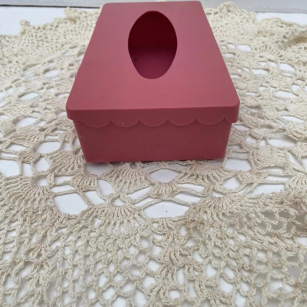 Vintage Pink Plastic Tissue Box Holder Hinged Lid Scalloped Edges granny core